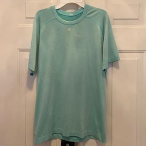 Lululemon Men’s Tshirt
